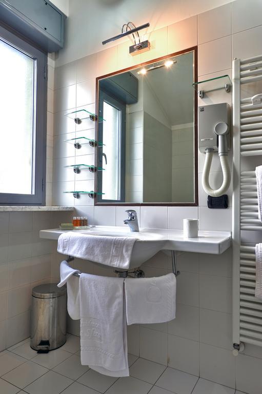 Residence La Sfera Pavia Room photo
