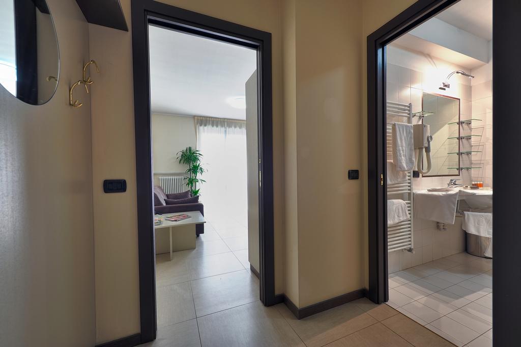 Residence La Sfera Pavia Room photo