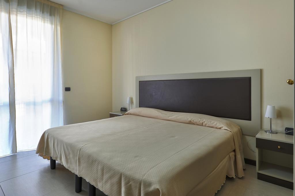 Residence La Sfera Pavia Room photo