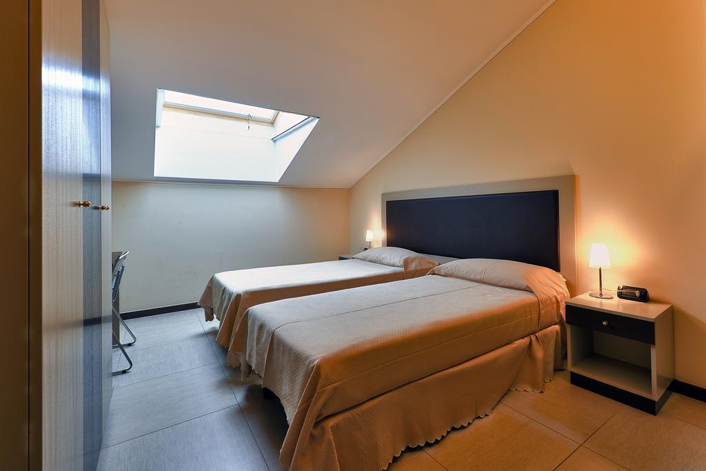 Residence La Sfera Pavia Exterior photo